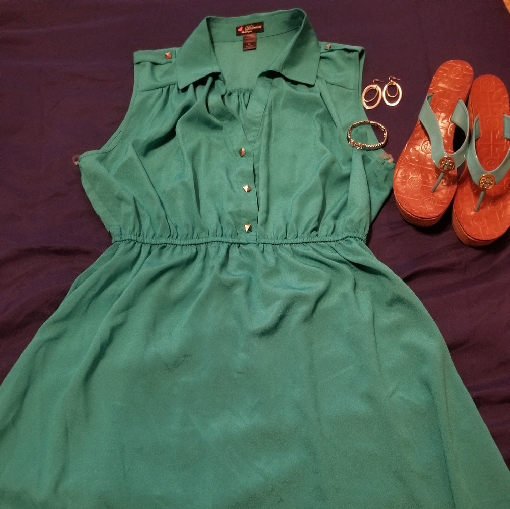 Hi-Low sleeveless Aqua Dress - Picture 2 of 4